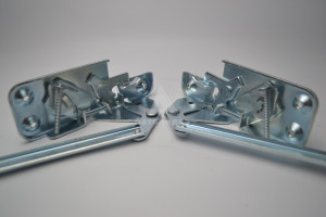 5320-6105020/021-10 Замок двери Н/О левый+правый "RADLINE" 5320-6105020/021-10